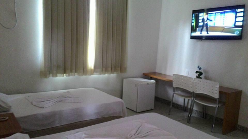 Hotel Pinheiros Chonim de Baixo Exterior photo