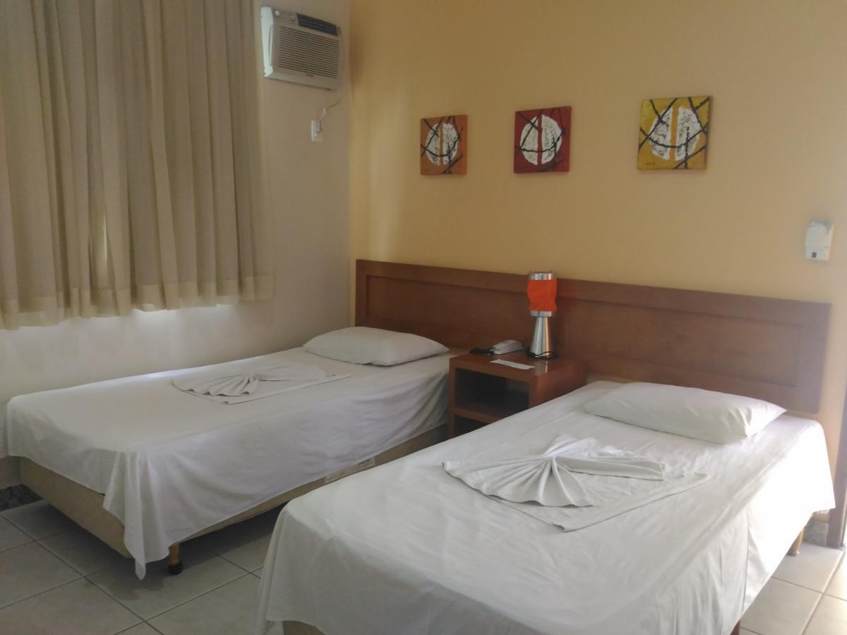 Hotel Pinheiros Chonim de Baixo Exterior photo